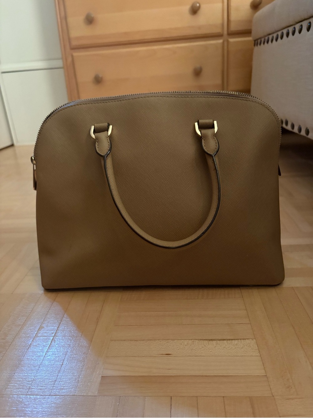 Michael Kors Taupe/ Brown Purse with Gold Hardware - Picture 2 of 8
